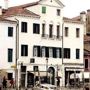 Hotel Airone, Venecia